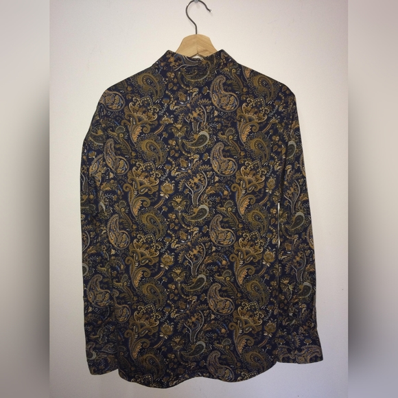 Shirt - Picture 3 of 3